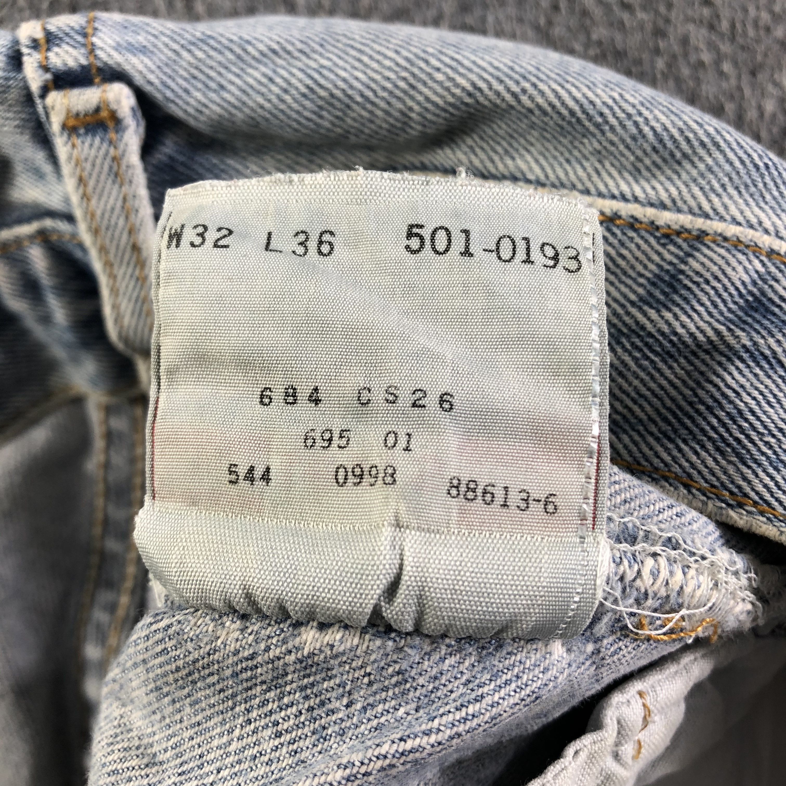 Levi's Vintage Light Wash Levis 501 Jeans-J3596 Size US 31 - 14 Thumbnail