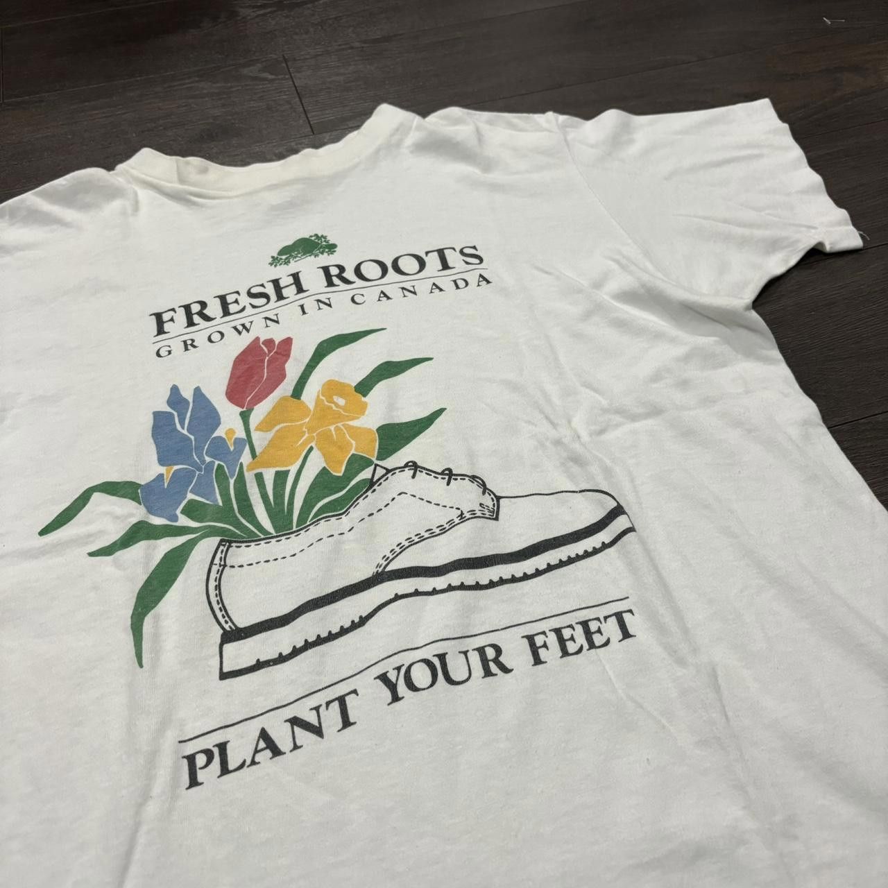 Roots Vintage Fresh Roots Grow in Canada Plant your Feet T Shirt Size US M / EU 48-50 / 2 - 2 Thumbnail
