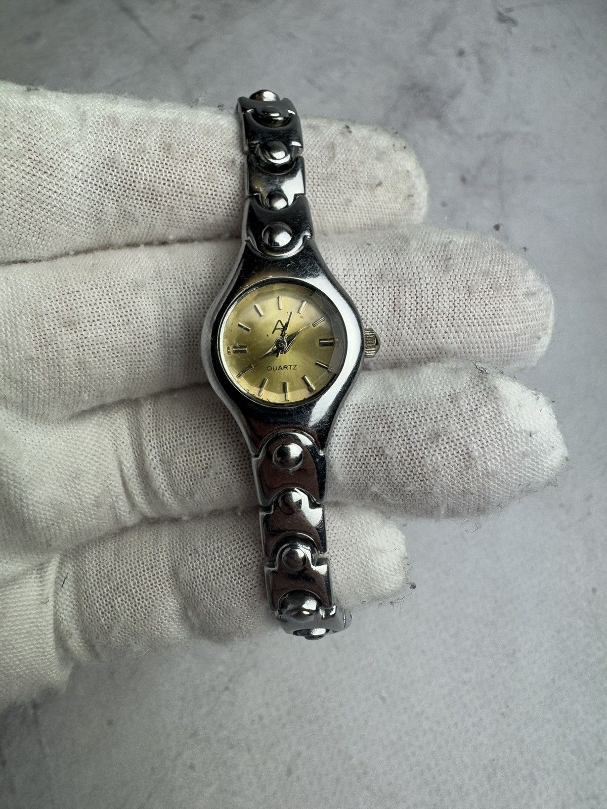 Japanese Brand × Vintage Vintage Futuristic Watch Women’s Size ONE SIZE - 1 Thumbnail
