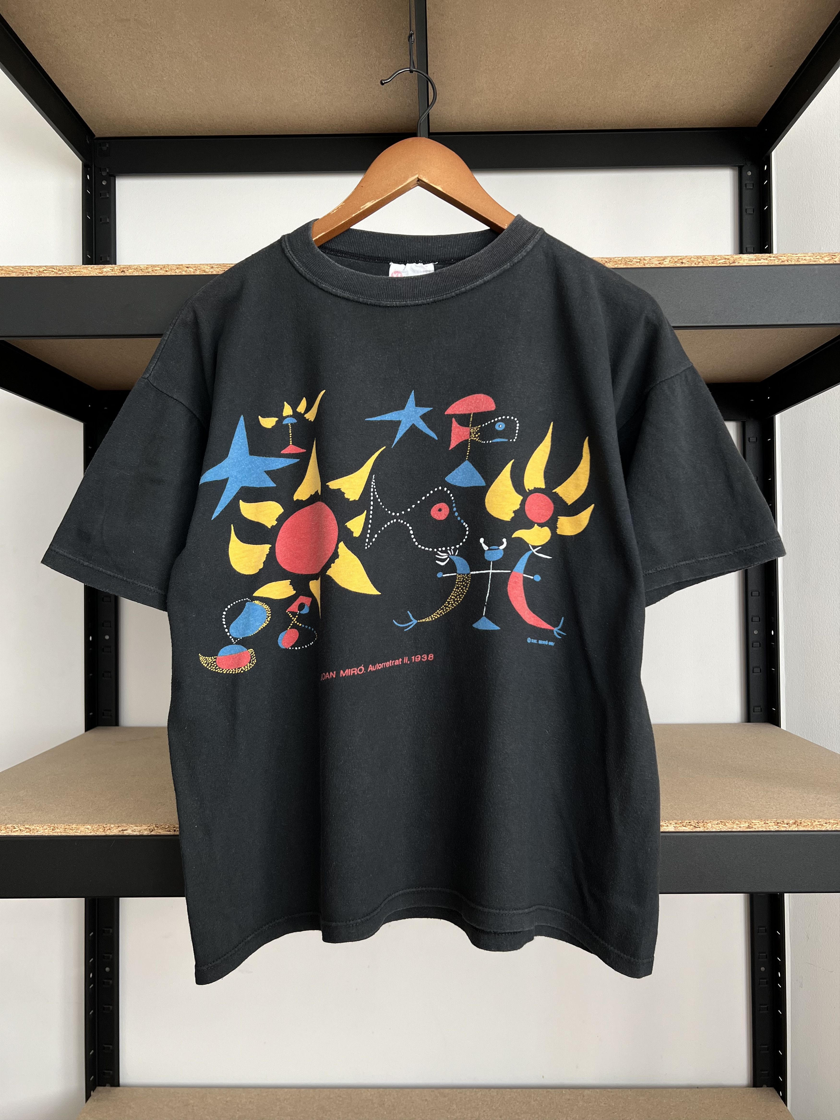 Arts & Science Vintage 1998 Joan Miro Suc Miro Art Black T-shirt Size US L / EU 52-54 / 3 - 2 Thumbnail