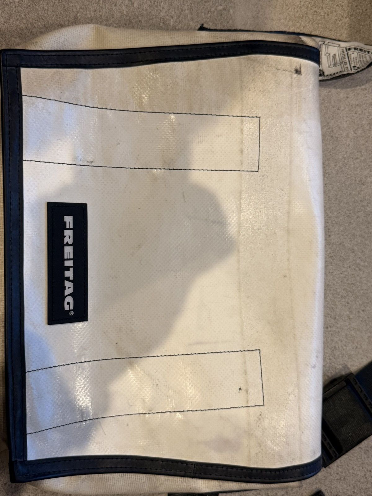 Freitag Freitag F11 LASSIE 993597 All White Messager Very Rare Size ONE SIZE - 3 Thumbnail