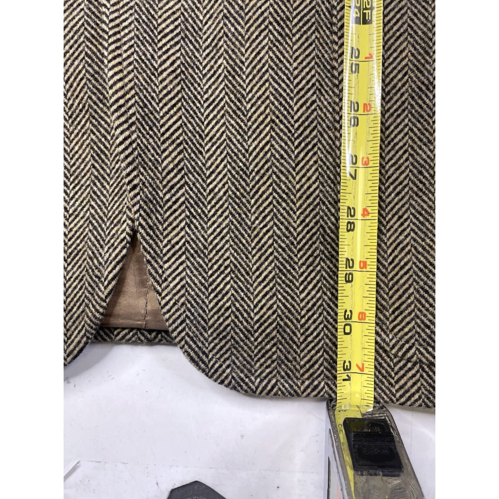 Hugo Boss VINTAGE Hugo Boss Mason Sport Coat Men 44R Brown Herringbone Wool Blazer Jacket Size 44R - 7 Thumbnail