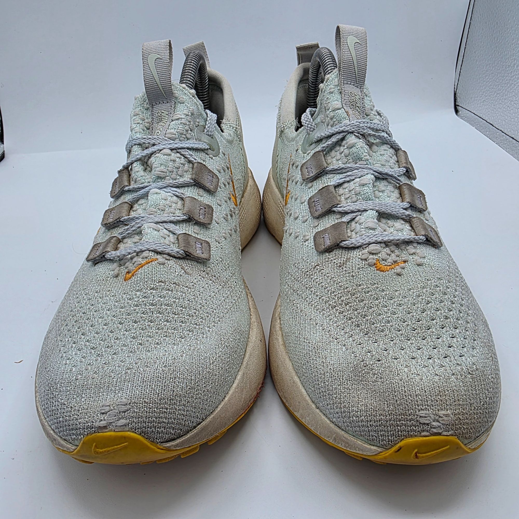 Nike Nike React Escape Run Women Size 6 Running Shoes Barely Gree Size US 9 / IT 39 - 2 Thumbnail
