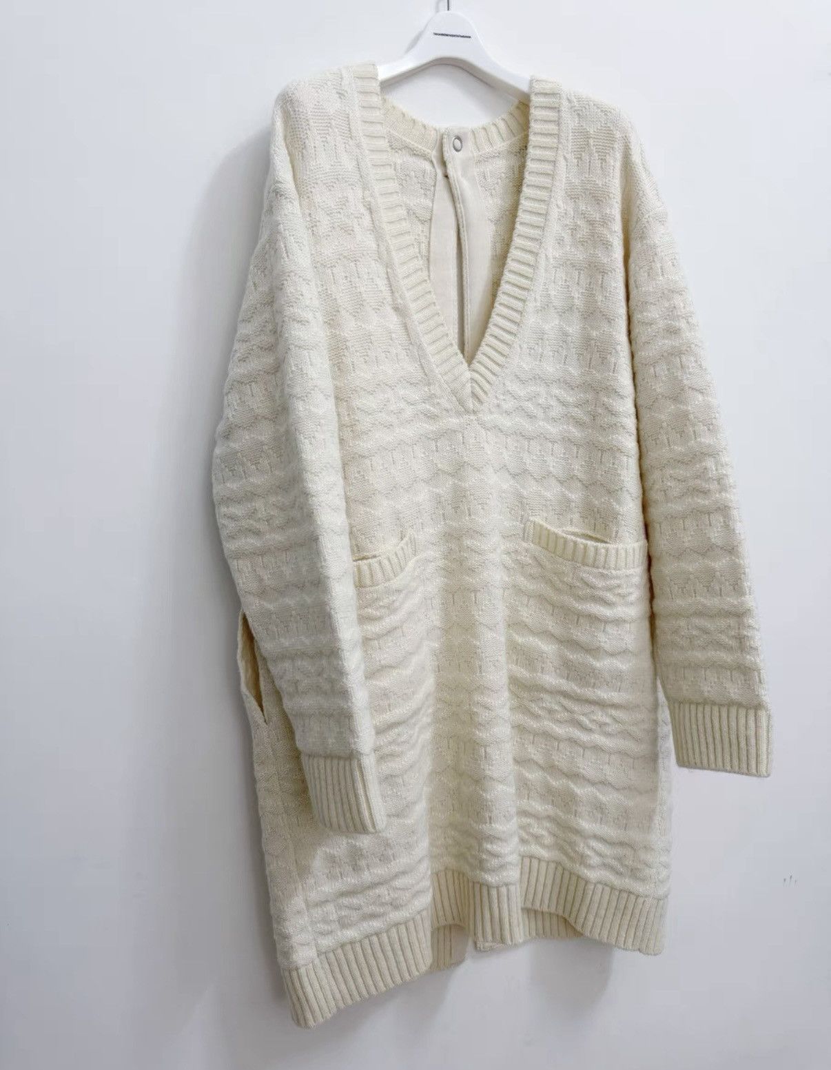 Takahiromiyashita The Soloist. TAKAHIROMIYASHITA THE SOLOIST white sweater Size US S / EU 44-46 / 1 - 3 Thumbnail