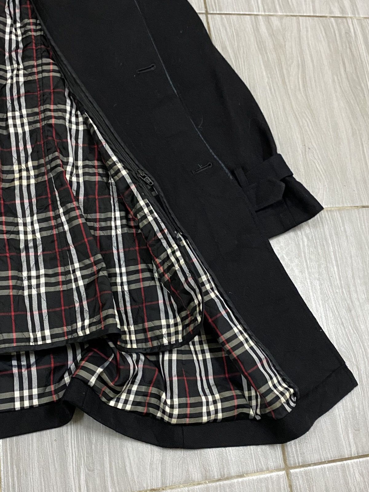 Burberry Burberry Black Label Wool Coat Heavy Jacket Belting Black Size US M / EU 48-50 / 2 - 5 Thumbnail