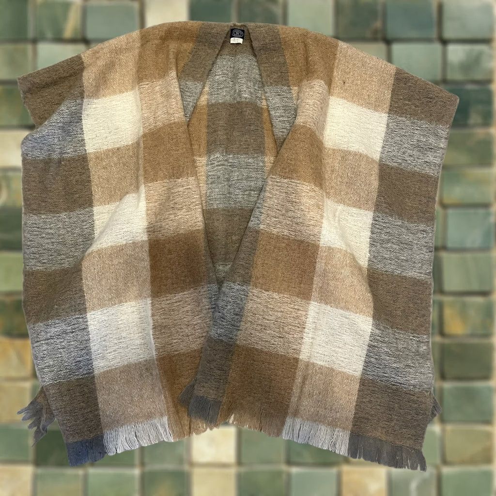 Vintage VTG Buffalo Check JENNIFER MOORE Tan Wool SHAWL Poncho SWEATER Fringe Boho OS Women Knit Open-Knit Pullover Camisole Style Designer 90s Japan Size ONE SIZE - 1 Thumbnail