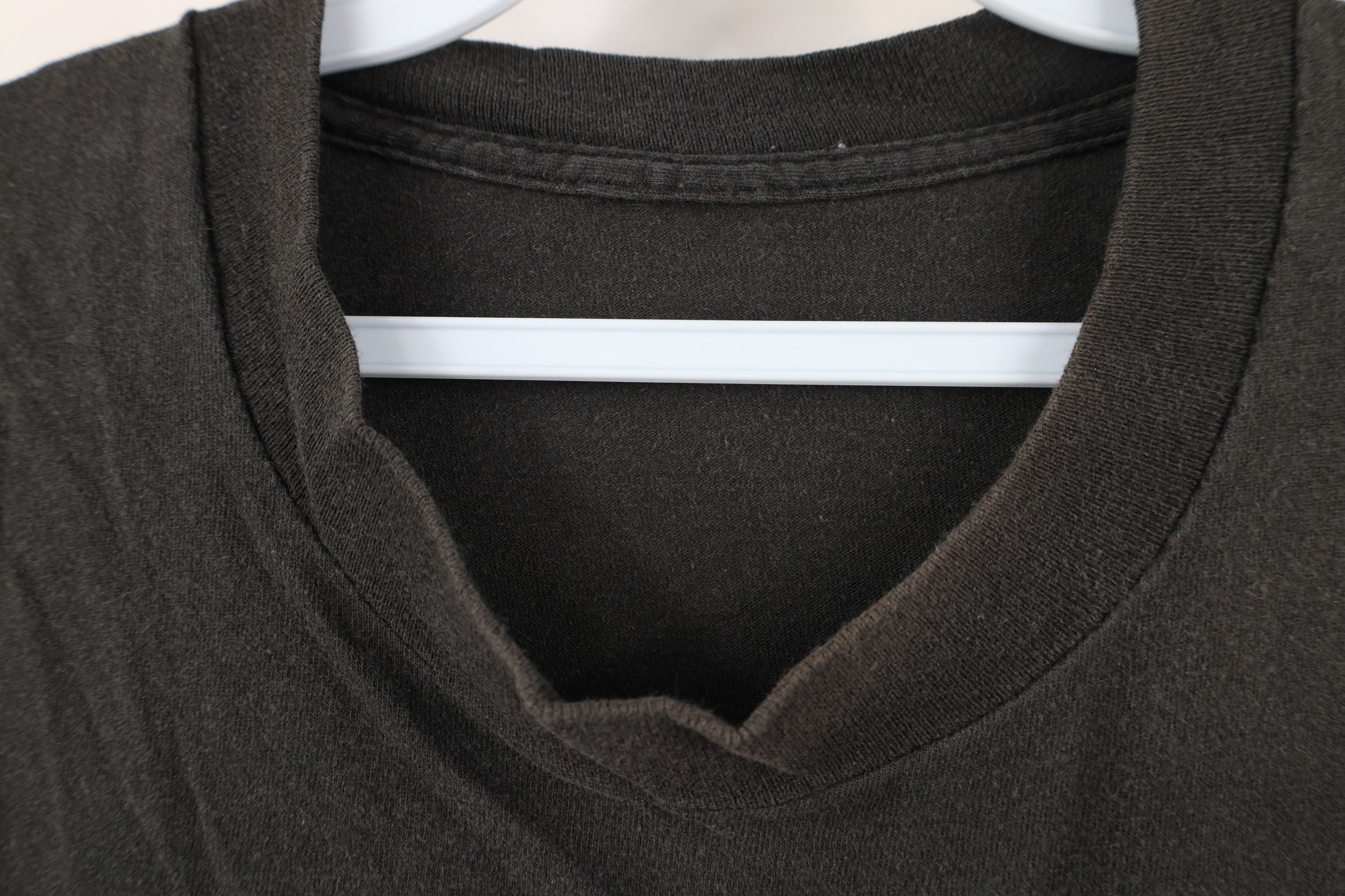 Vintage Vintage 90s Streetwear Faded Cotton Pocket T-Shirt Black USA Size US XL / EU 56 / 4 - 5 Thumbnail