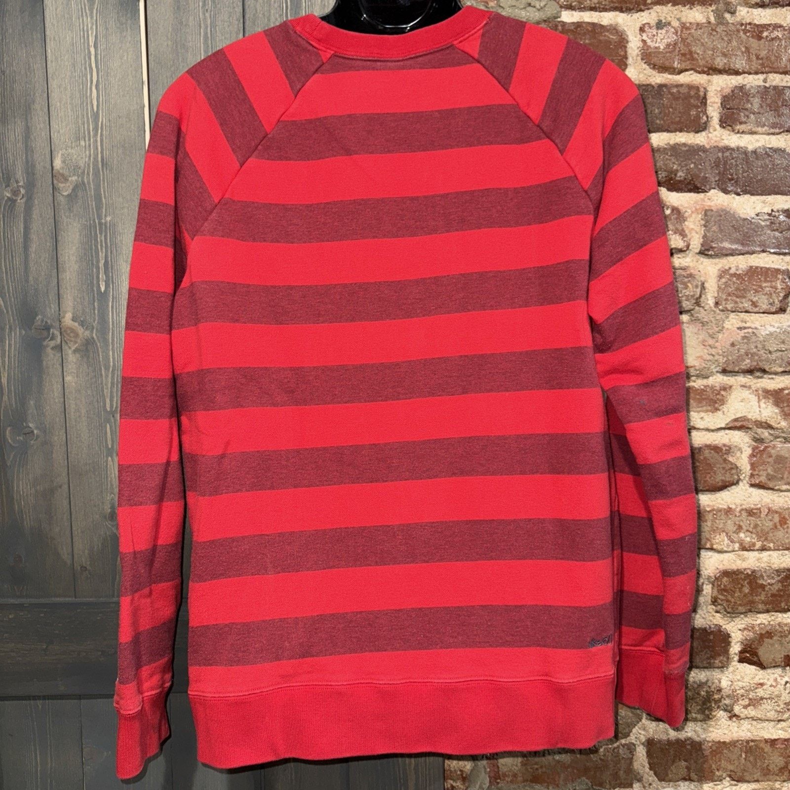 Nike Nike 6.0 Red Striped Crew Neck Sweatshirt Men's Sz XL Grunge Size US XL / EU 56 / 4 - 2 Thumbnail