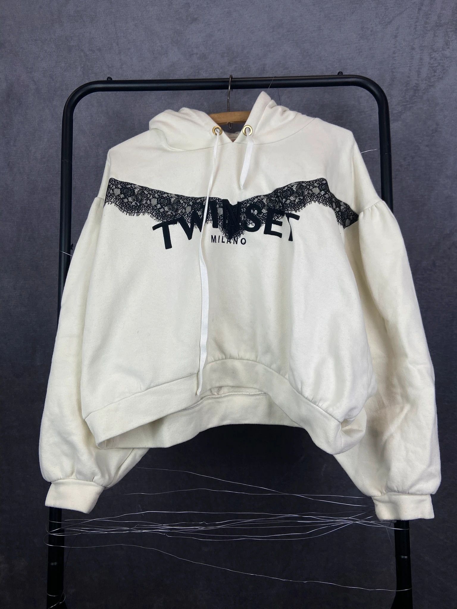 Vintage Twinset Milano Women Hoodie Beige Lace Logo Cropped L Size US L / EU 52-54 / 3 - 1 Thumbnail