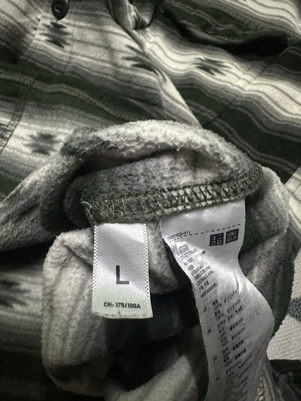 Uniqlo Uniqlo fleece shirts Size US L / EU 52-54 / 3 - 8 Thumbnail