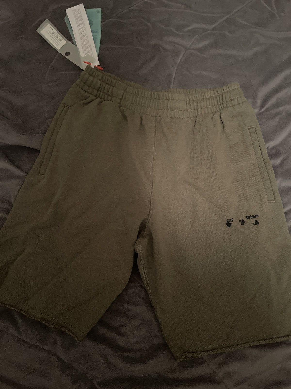 Green/Blk Off-white Sweatshorts