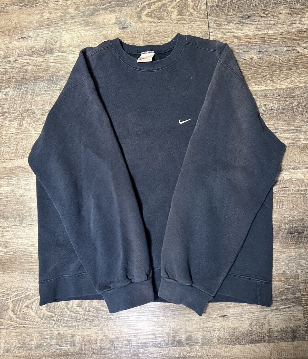Nike Vintage Navy Nike Crewneck Size US L / EU 52-54 / 3 - 1 Thumbnail