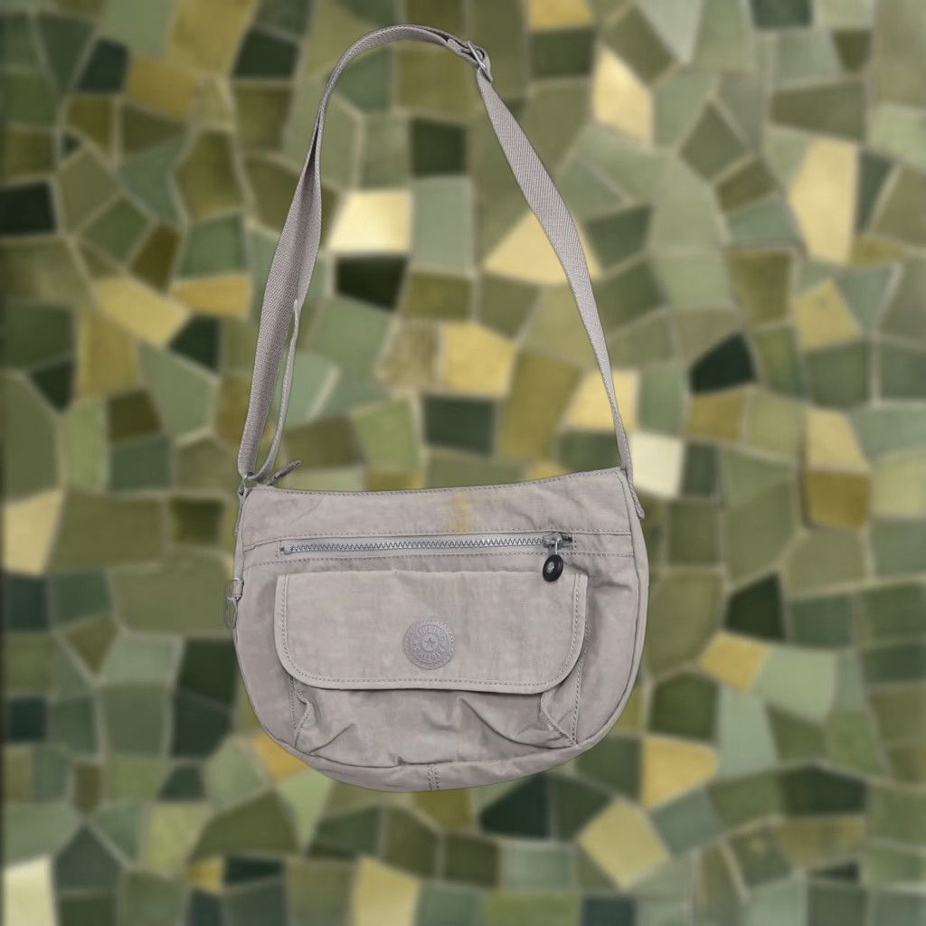 Vintage Kipling Crossbody Bag Purse Small Nylon Gray Zip Closure Women Casual Size ONE SIZE - 1 Thumbnail
