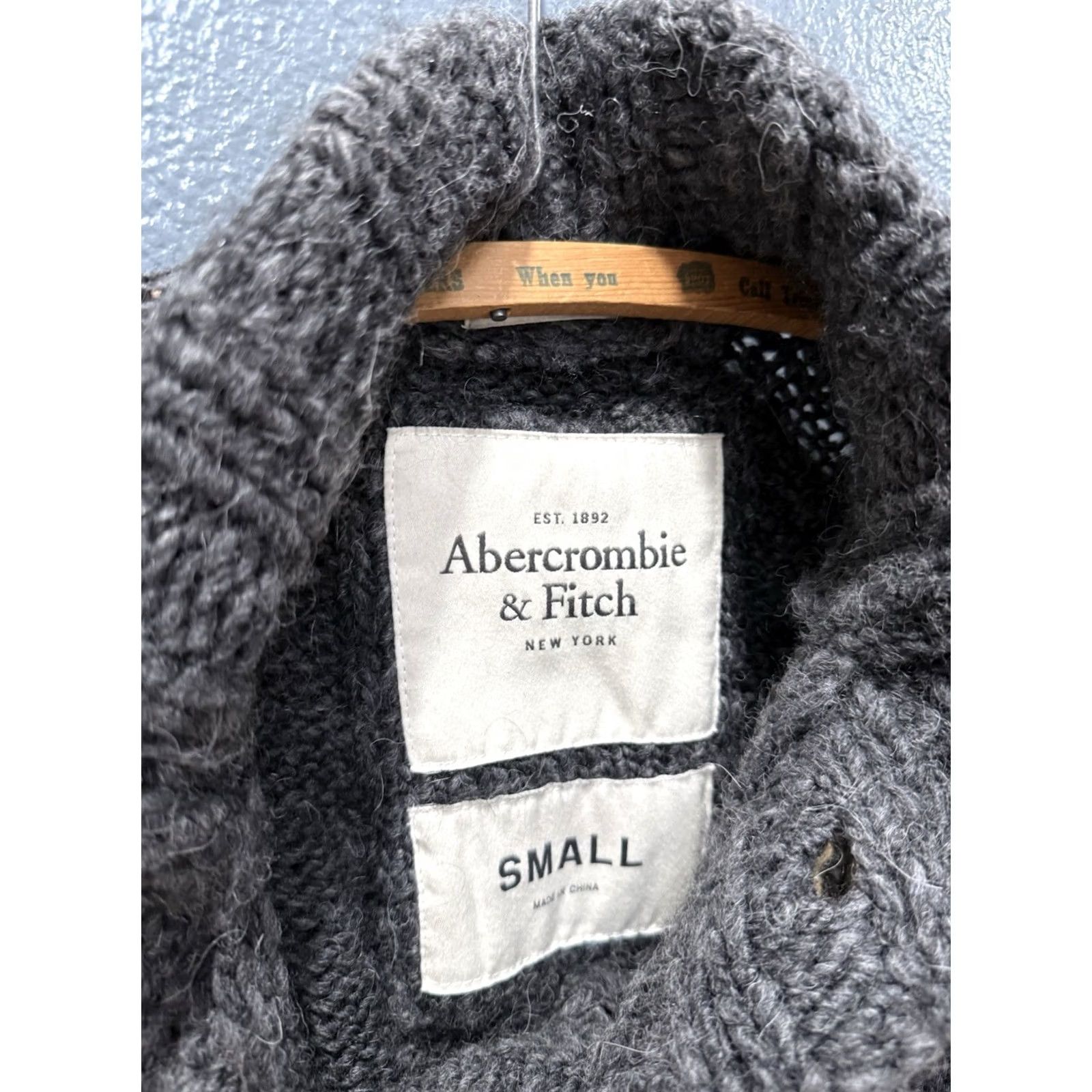 Abercrombie & Fitch Abercrombie & Fitch Sweater Shirt Knit Wool Gray Shawl Collar Mens Small S Size US S / EU 44-46 / 1 - 3 Thumbnail