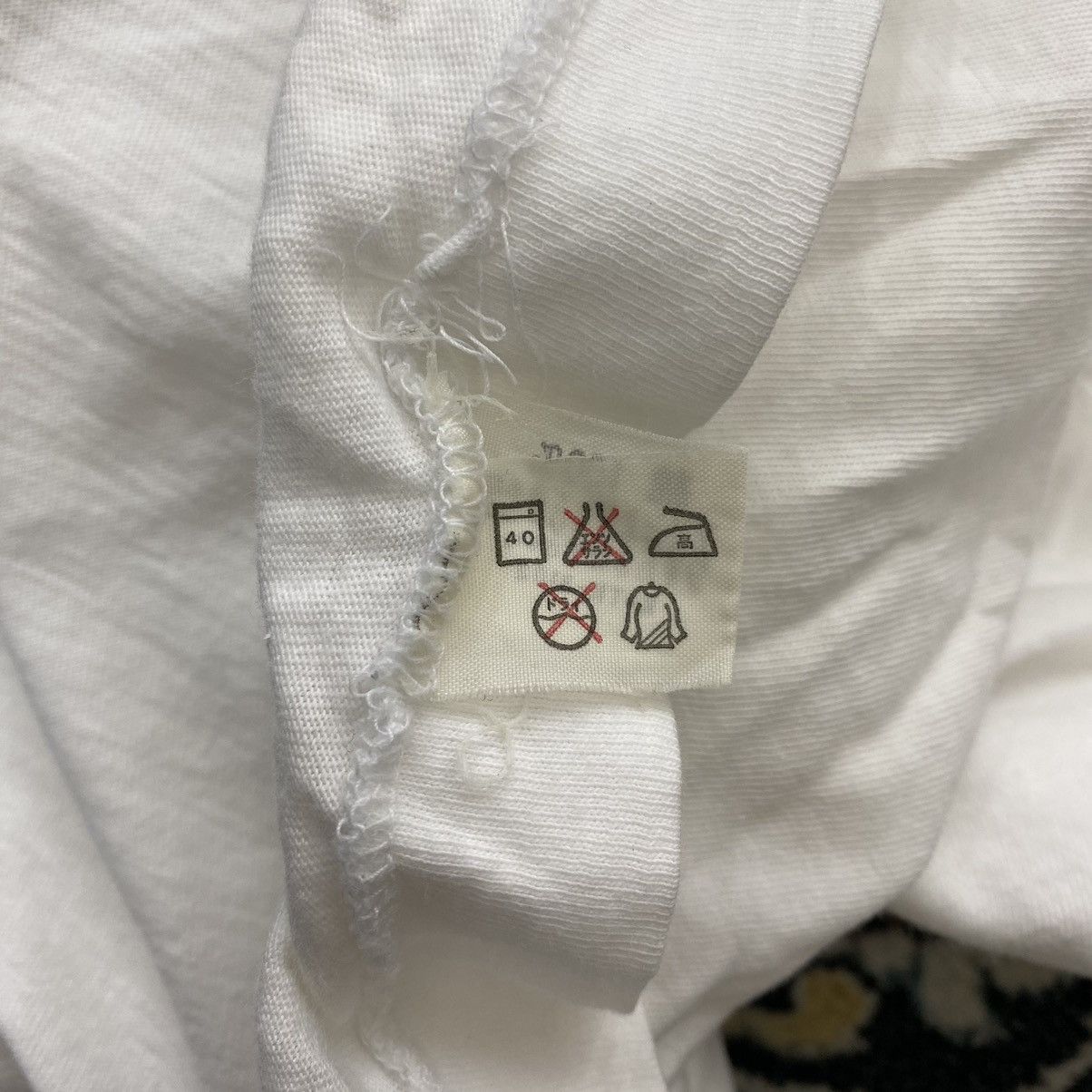 Vintage Vintage 90s TRYZA CA Instruments Big Brand Print White Size US M / EU 48-50 / 2 - 4 Thumbnail