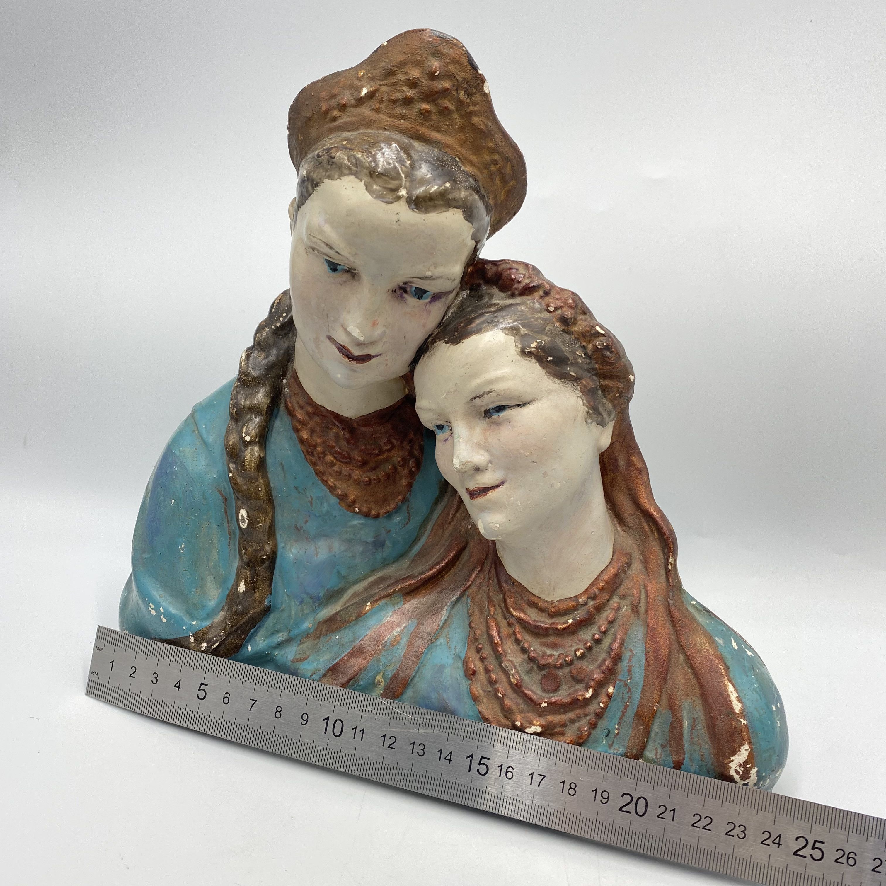 Vintage Vintage Handmade Gypsum Sculpture Sisters Ukrainian Folk Art Size ONE SIZE - 7 Thumbnail