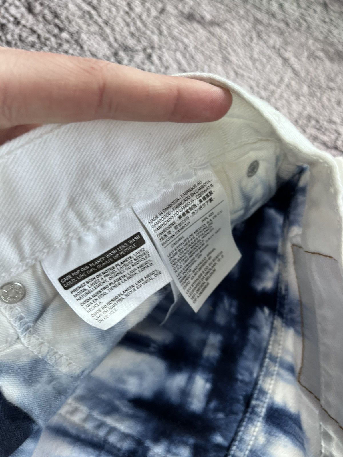 Levi's Vintage Y2K white tab Levi’s 508 Tye die jeans shorts Size US 32 / EU 48 - 8 Thumbnail