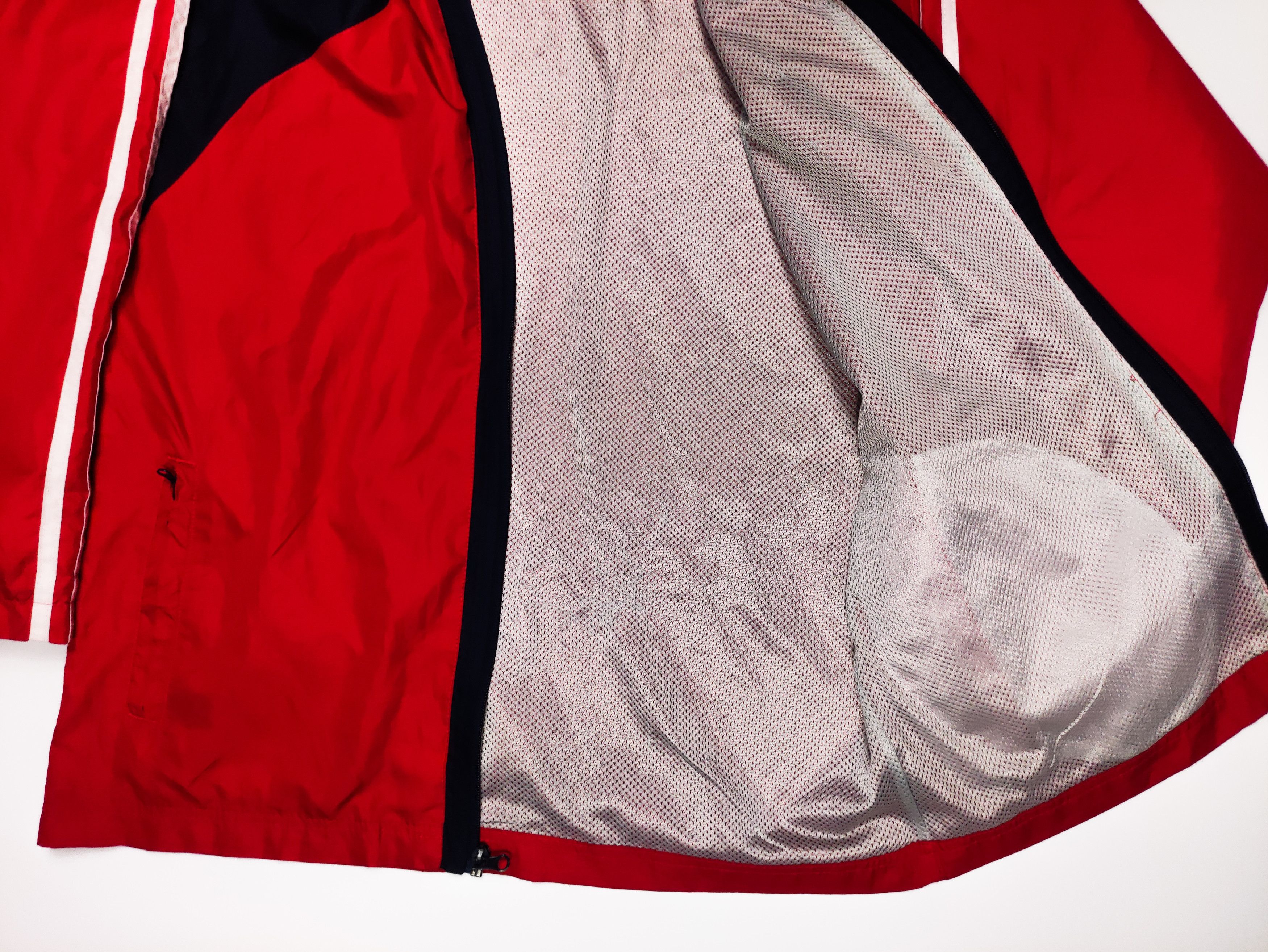 Adidas Chicago Fire Adidas Vintage Light Jacket Youth Size MLS USA Size US XS / EU 42 / 0 - 10 Thumbnail