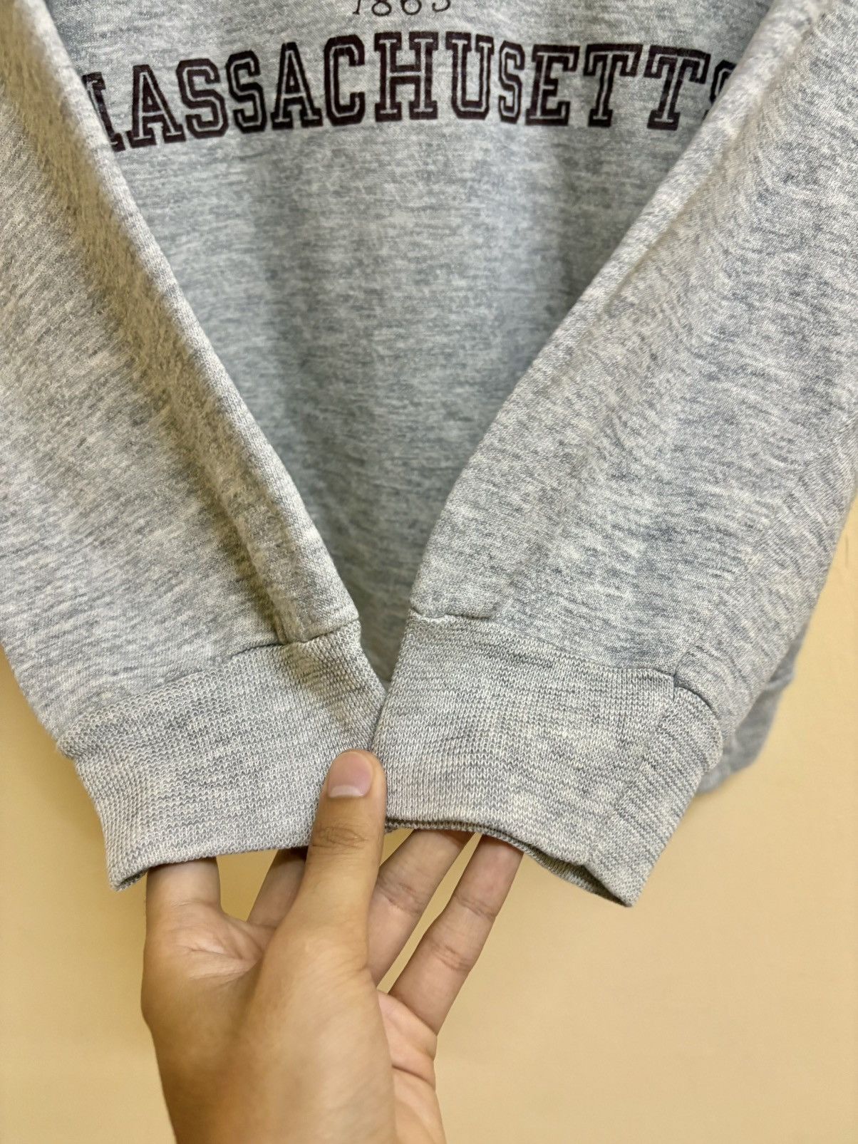 Champion Vintage 80s Champion University Massachusetts Sweatshirt Size US L / EU 52-54 / 3 - 8 Thumbnail
