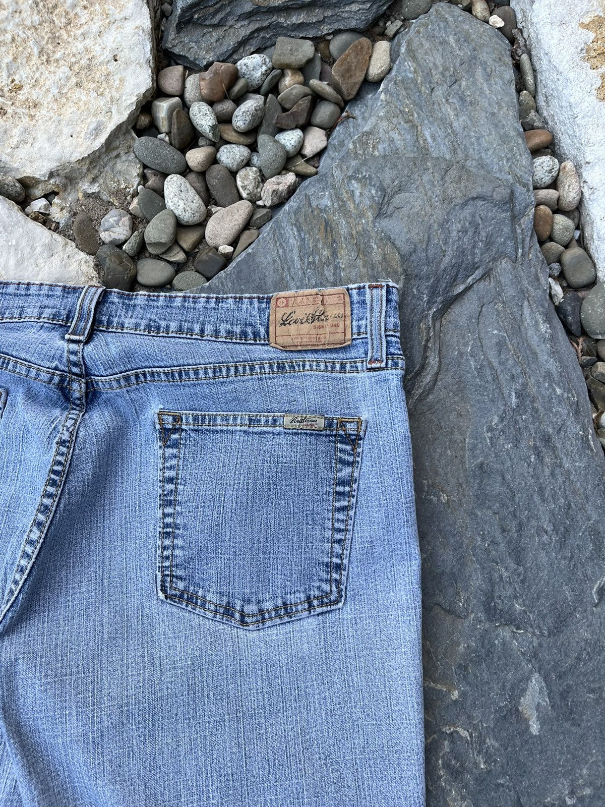 Levi's × Vintage Vintage Levis levi strauss signature y2k jeans bootcut pants Size US 34 / EU 50 - 17 Thumbnail