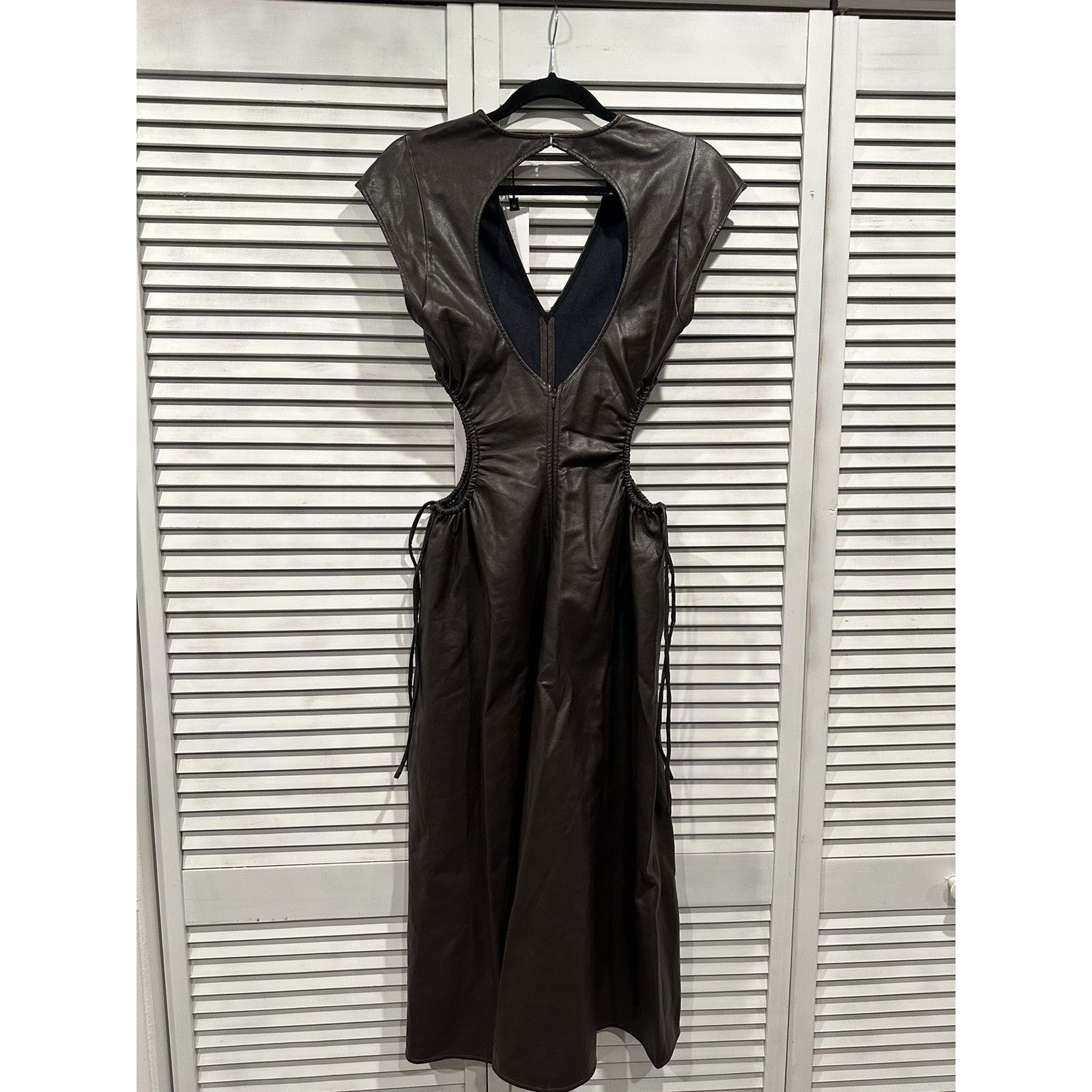 ASTR The Label Miranda Midi Dress in Dark Brown ASTR the Label XS Size XS / US 0-2 / IT 36-38 - 14 Thumbnail