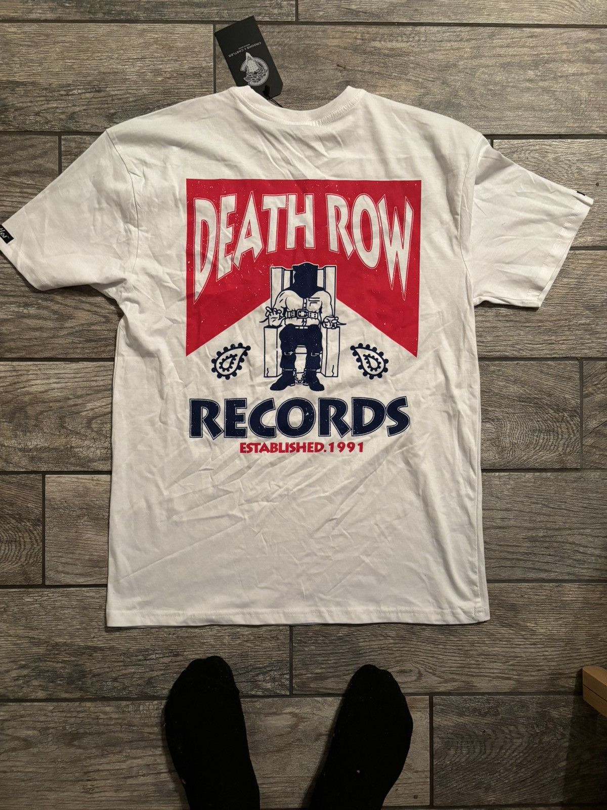 Death Row Records Men’s deathrow records tshirt size medium Size US M / EU 48-50 / 2 - 4 Thumbnail
