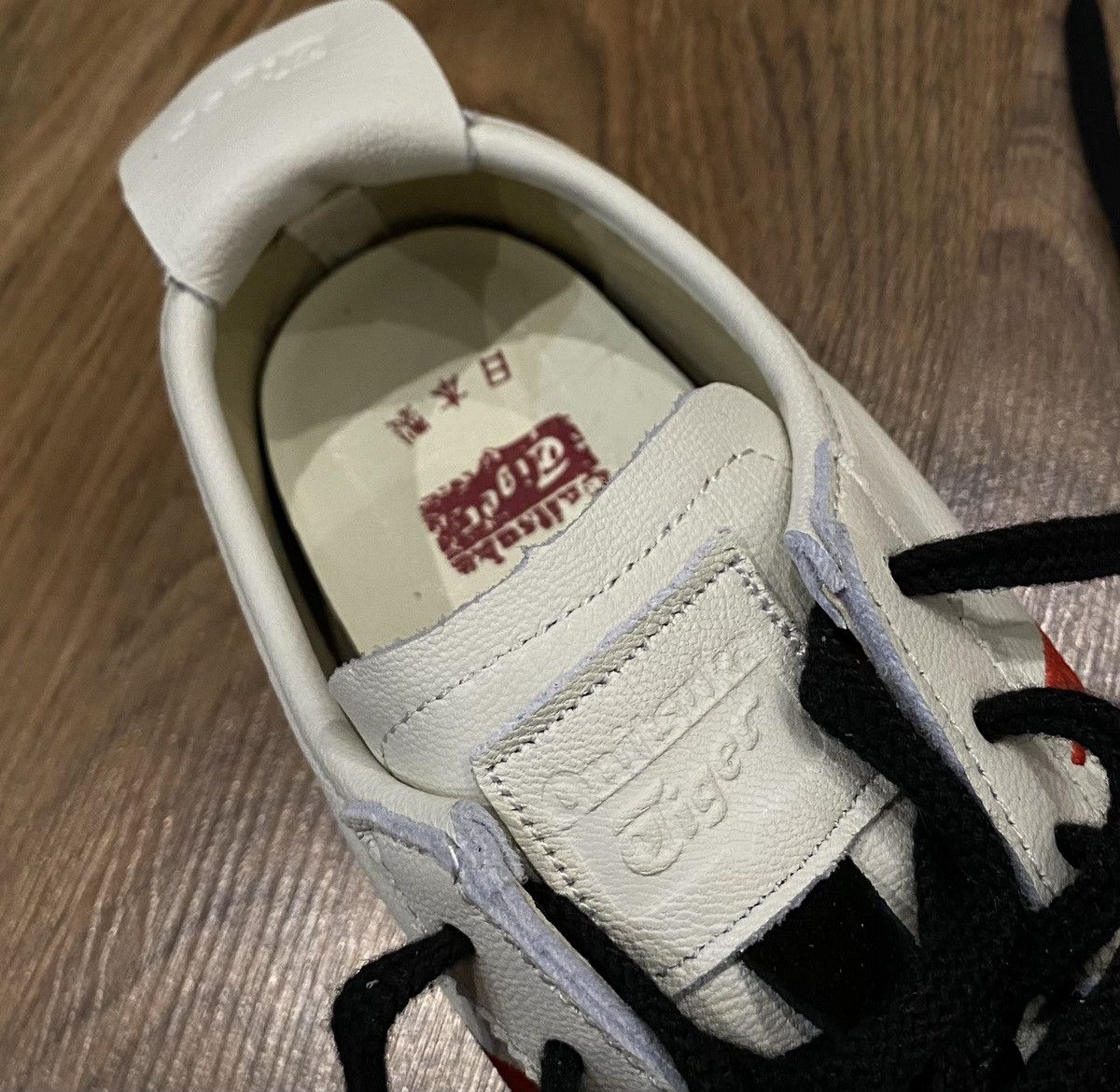 Onitsuka Tiger Onitsuka Tiger Nippon Mexico 66 Leather Made in Japan Size US 9 / EU 42 - 9 Thumbnail