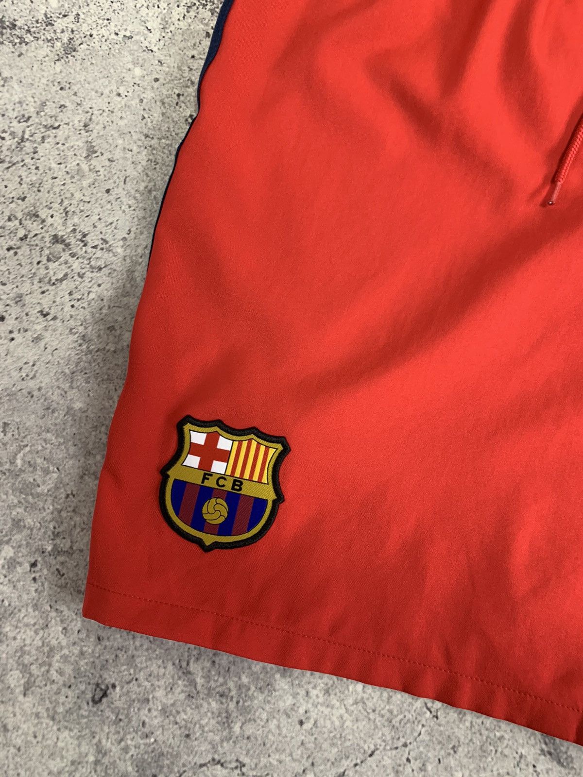 Nike Nike FC Barcelona Vintage Soccer Shorts Size US 34 / EU 50 - 3 Thumbnail