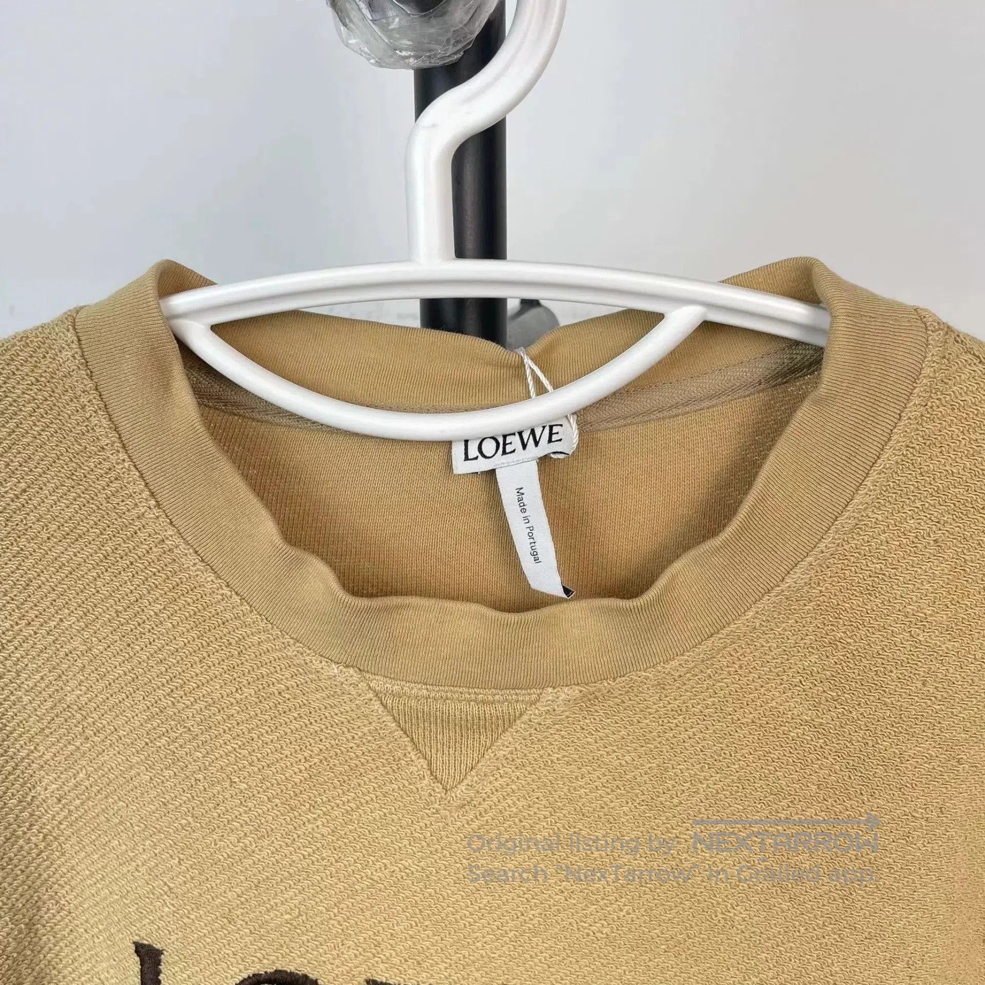 Loewe Beige Logo Print Long Sleeve Sweatshirt. Size US L / EU 52-54 / 3 - 7 Thumbnail