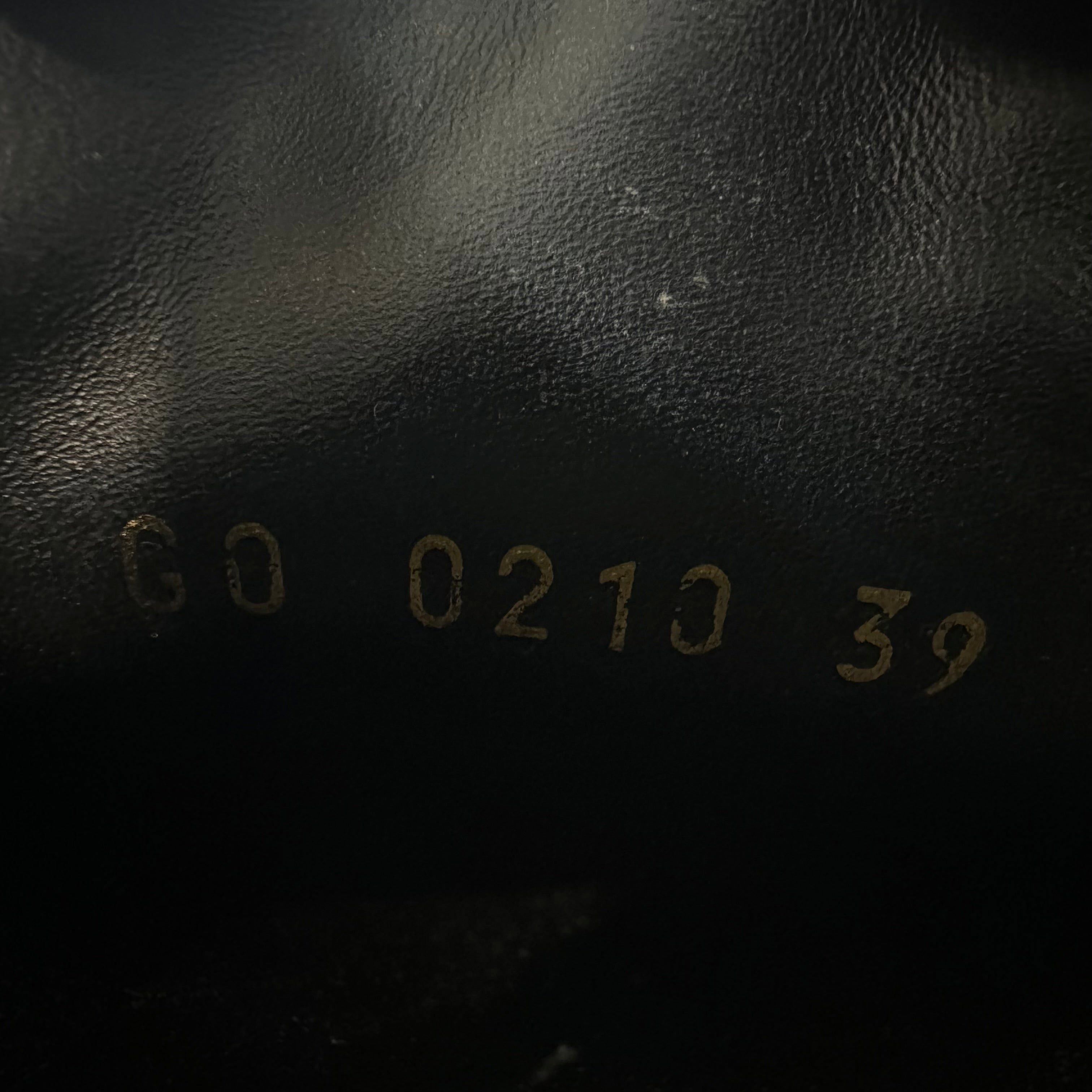 Louis Vuitton Louis Vuitton Black Monogram Runaway Sneaker Sz 6.5 (39) Size US 6.5 / EU 39-40 - 7 Thumbnail