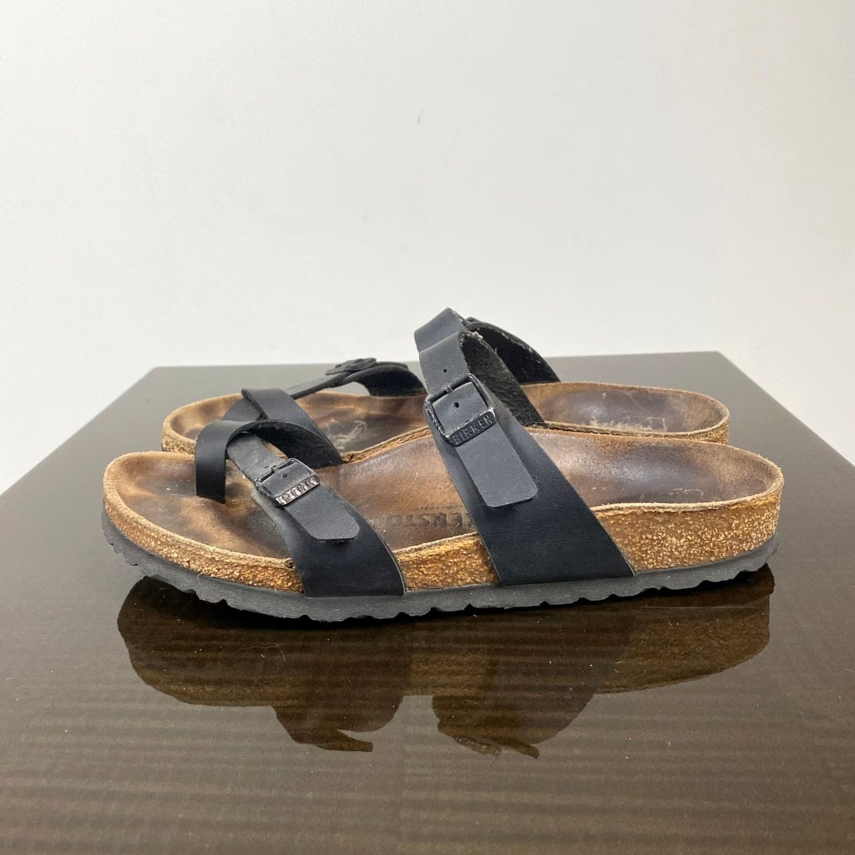 Birkenstock Birkenstock Mayari Sandals Slides Women's 38 Black 7-7.5 Womens Leather Strappy Size US 7 / IT 37 - 5 Thumbnail