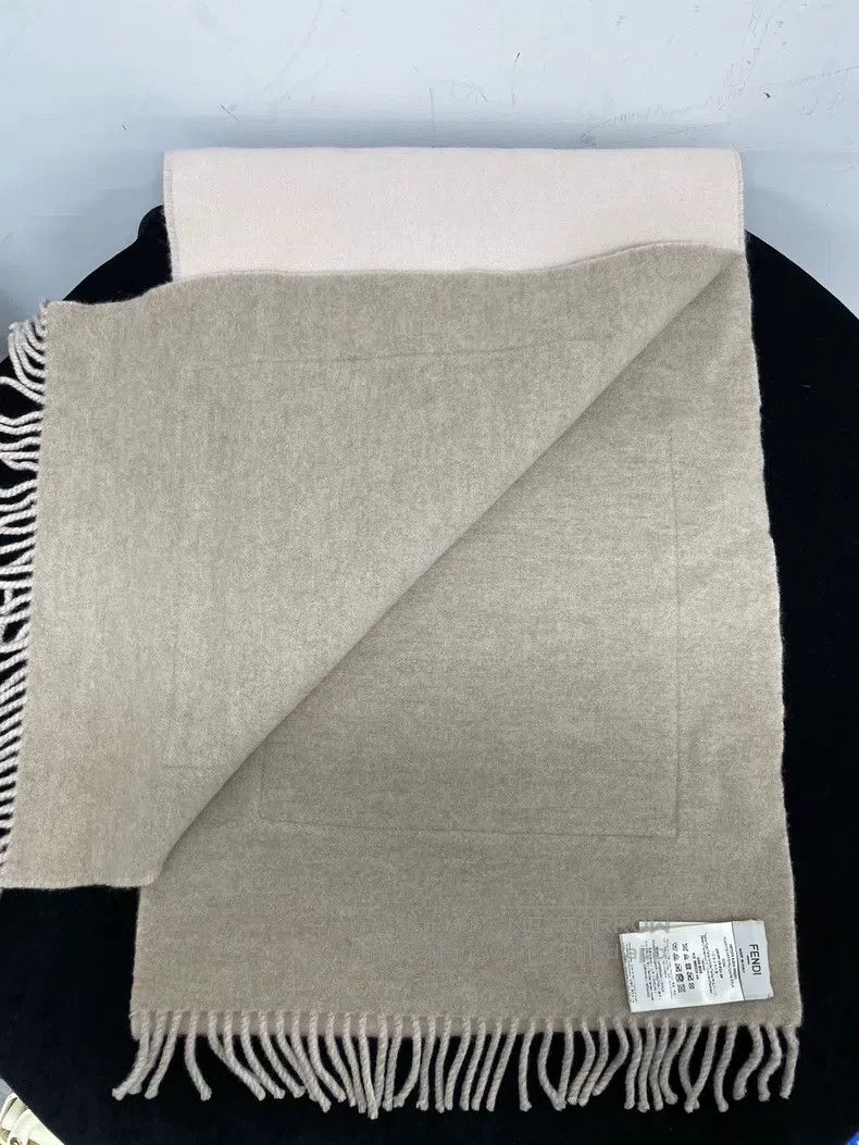 Fendi Fendi size 38*215cm Cashmere Wool Scarf Size ONE SIZE - 2 Thumbnail