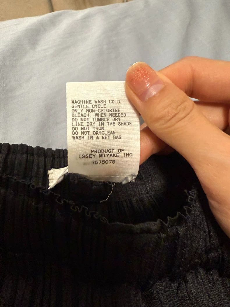 Issey Miyake issey miyake size:4 Black pleated pants 2505-Nextarrow Size US 26 / EU 42 - 4 Thumbnail