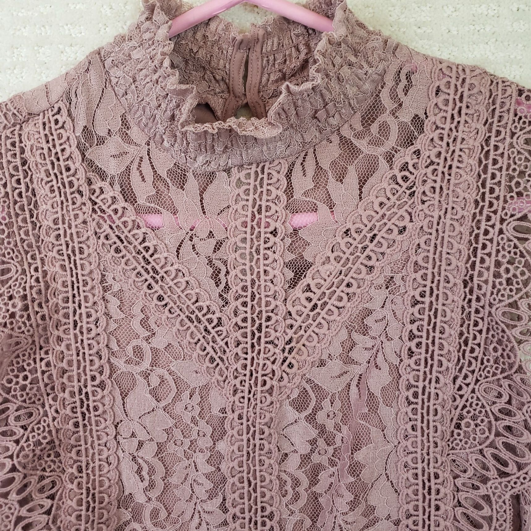 Vintage Cable & Gauge Blouse Women's Mauve Floral Lace Sleeveless Lined Mock Neck Size M, Regular Fit Size M / US 6-8 / IT 42-44 - 3 Thumbnail