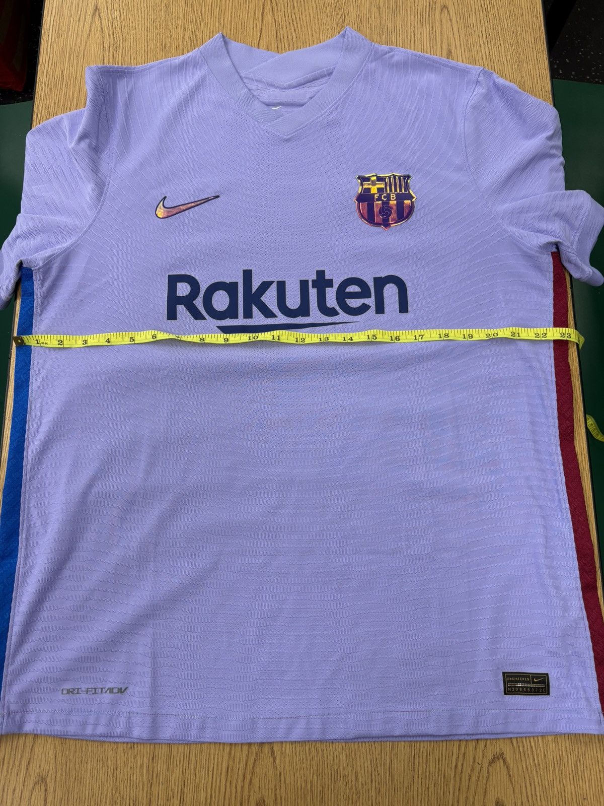 Nike Nike 2021/22 FC Barcelona Authentic Away Jersey Size US XL / EU 56 / 4 - 7 Thumbnail