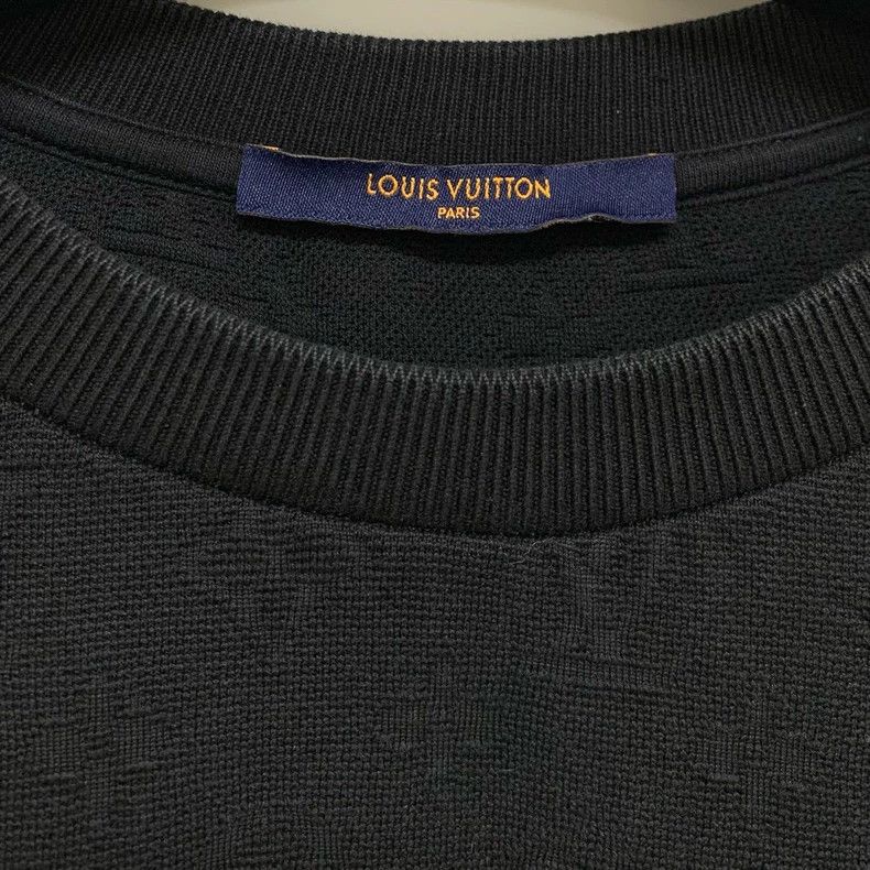 Louis Vuitton Louis Vuitton Black full print short sleeve Size US M / EU 48-50 / 2 - 3 Thumbnail