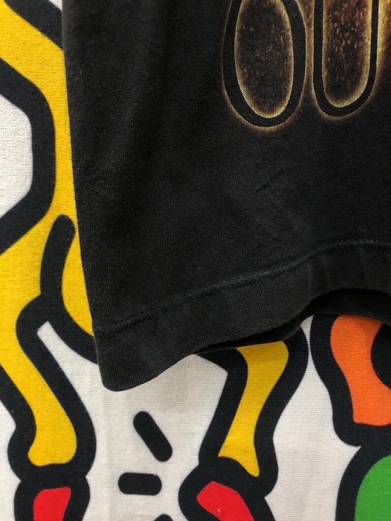 Rap Tees Vintage 2000s Tupac Shakur tshirt size M Size US M / EU 48-50 / 2 - 6 Thumbnail