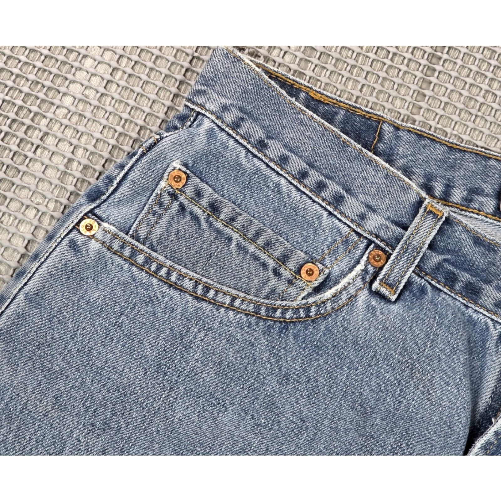 Levi's VINTAGE Levi's 505 Jeans Mens 34x30 Distressed Wash Blue Regular Straight 90s Batwing USA Denim Model Levi's 505 5-Pocket Regular Fit Jeans Size US 34 / EU 50 - 7 Thumbnail