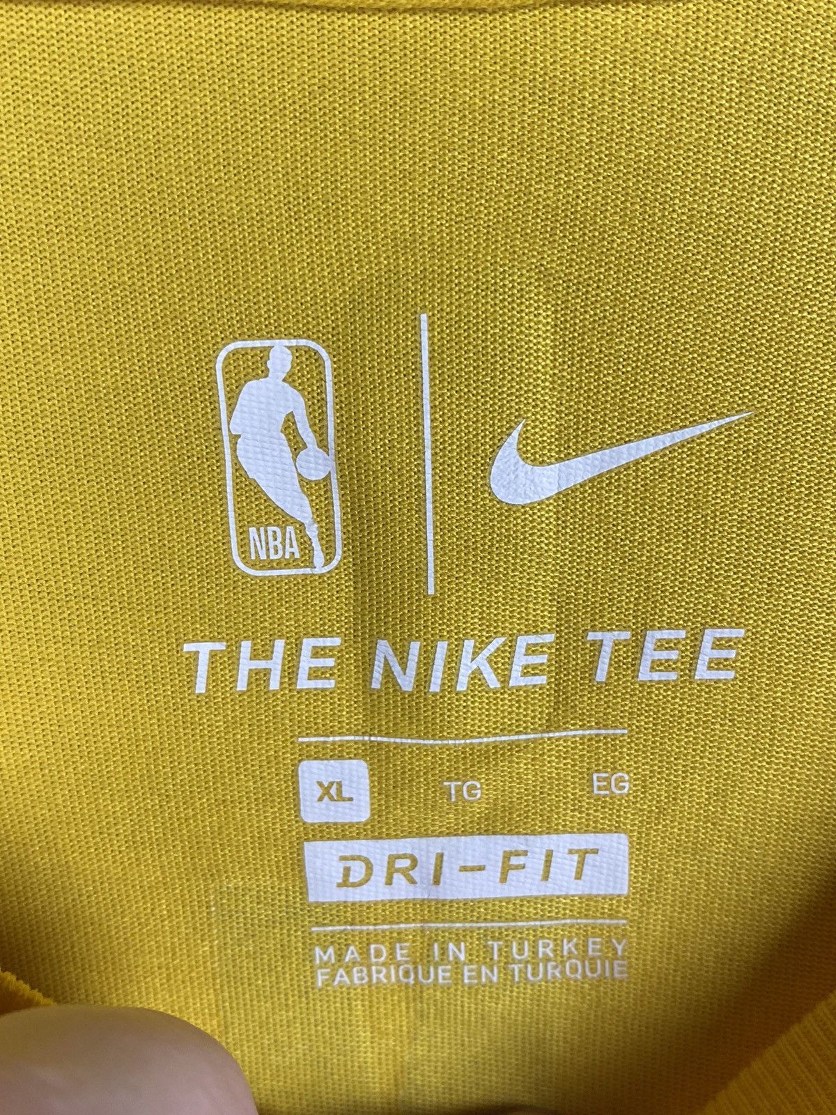 Nike Nike James Lebron LAL Dry Tee BQ1540-743 size L Size US XL / EU 56 / 4 - 18 Thumbnail