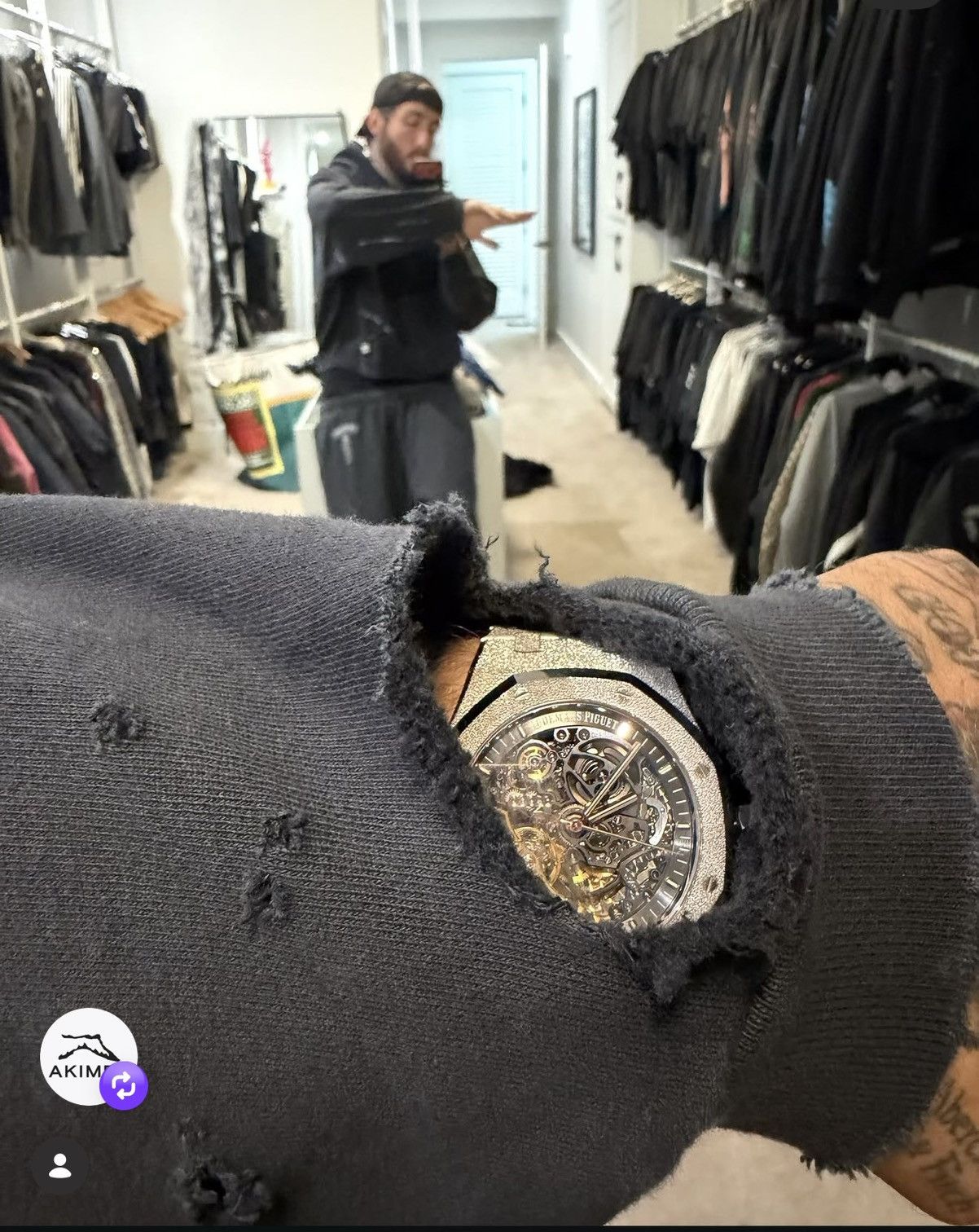 Akimbo Club Akimbo Club Watch-Peeker Hoodie Size US L / EU 52-54 / 3 - 3 Thumbnail
