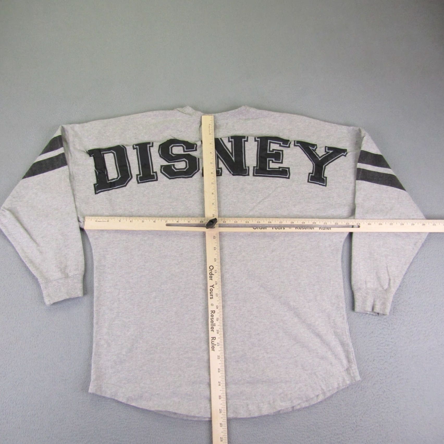 Disney VINTAGE Disney Men’s T-Shirt Crewneck S Gray Mickey Mouse Puff Print Logo 90s Style Size US S / EU 44-46 / 1 - 5 Thumbnail
