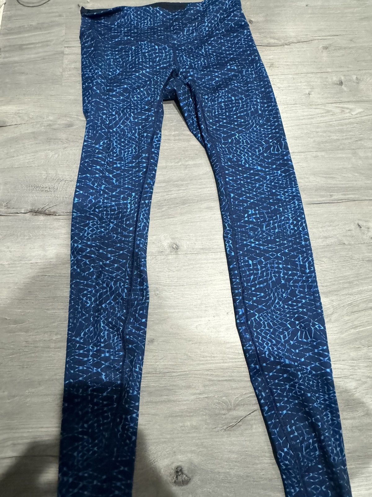 Lululemon Lululemon Wunder Under Pants Blue Samba Kayak Print Pull-On Size 28" / US 6 / IT 42 - 1 Thumbnail