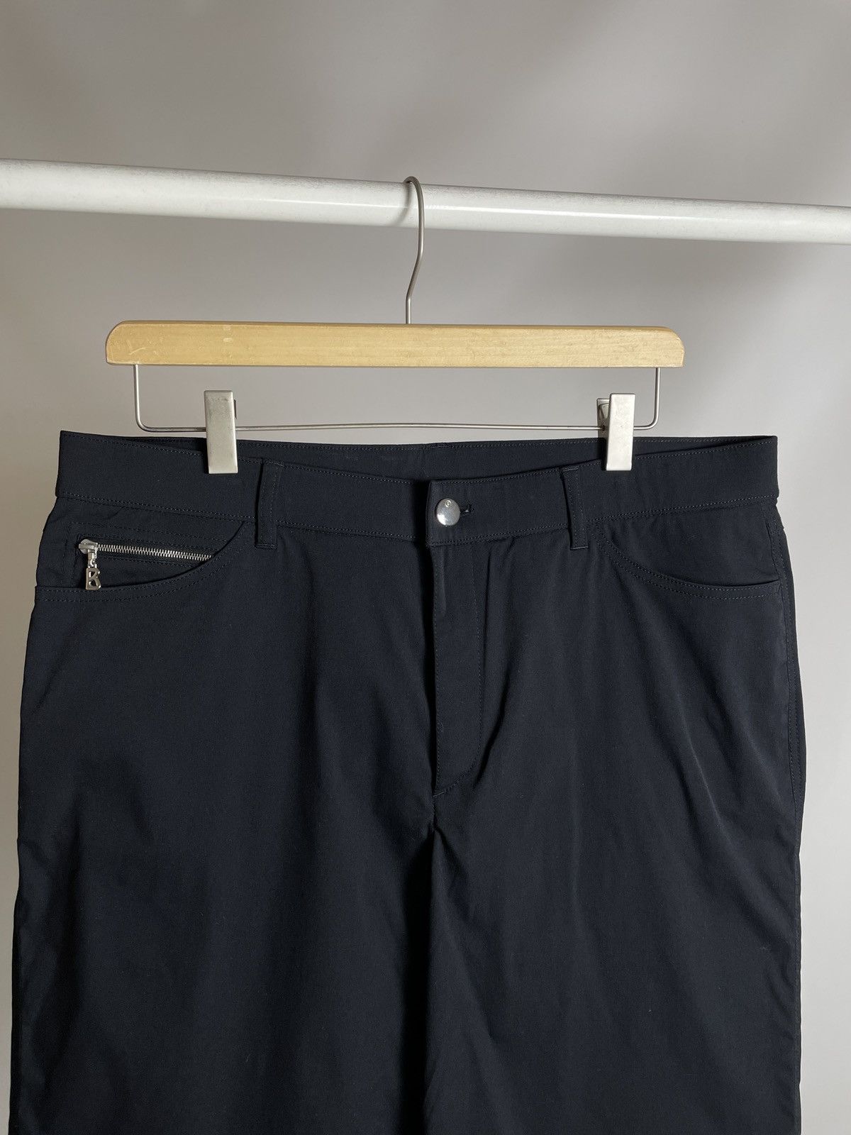 Other 🐈‍⬛RARE🐈‍⬛ Bogner B Logo Black nylon classic straight Shorts Size US 34 / EU 50 - 4 Thumbnail