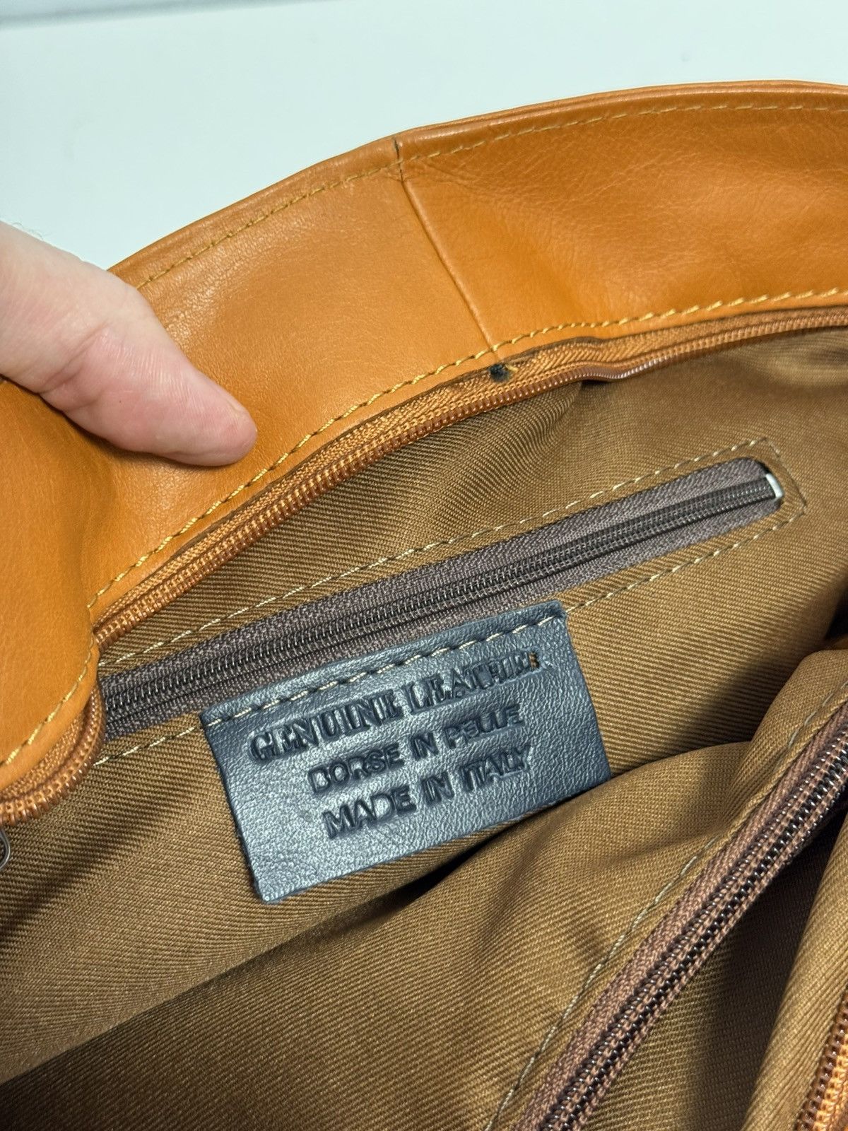 Genuine Leather Genuine leather crossbody shoulder bag Carmel color Size ONE SIZE - 16 Thumbnail