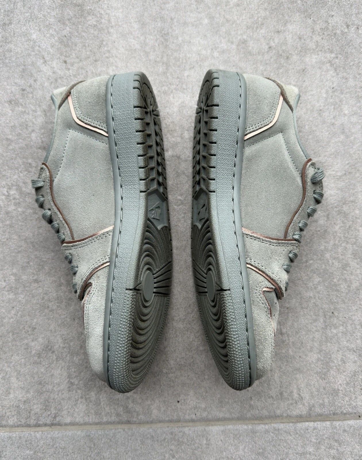 Nike Nike Air Jordan 1 Retro Low Suede Shoes Mica Green Trainers Size US 7.5 / IT 37.5 - 2 Thumbnail
