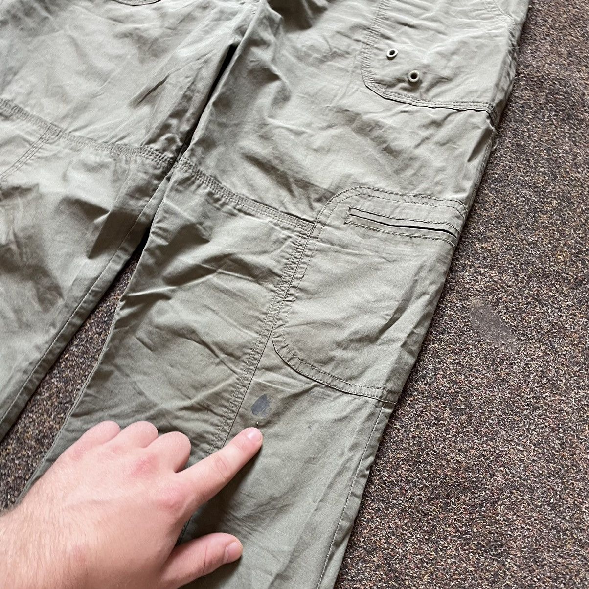 Vintage Vintage Y2K Baggy Cargo Pants Khaki Distressed Workwear Punk Size 32" / US 10 / IT 46 - 7 Thumbnail