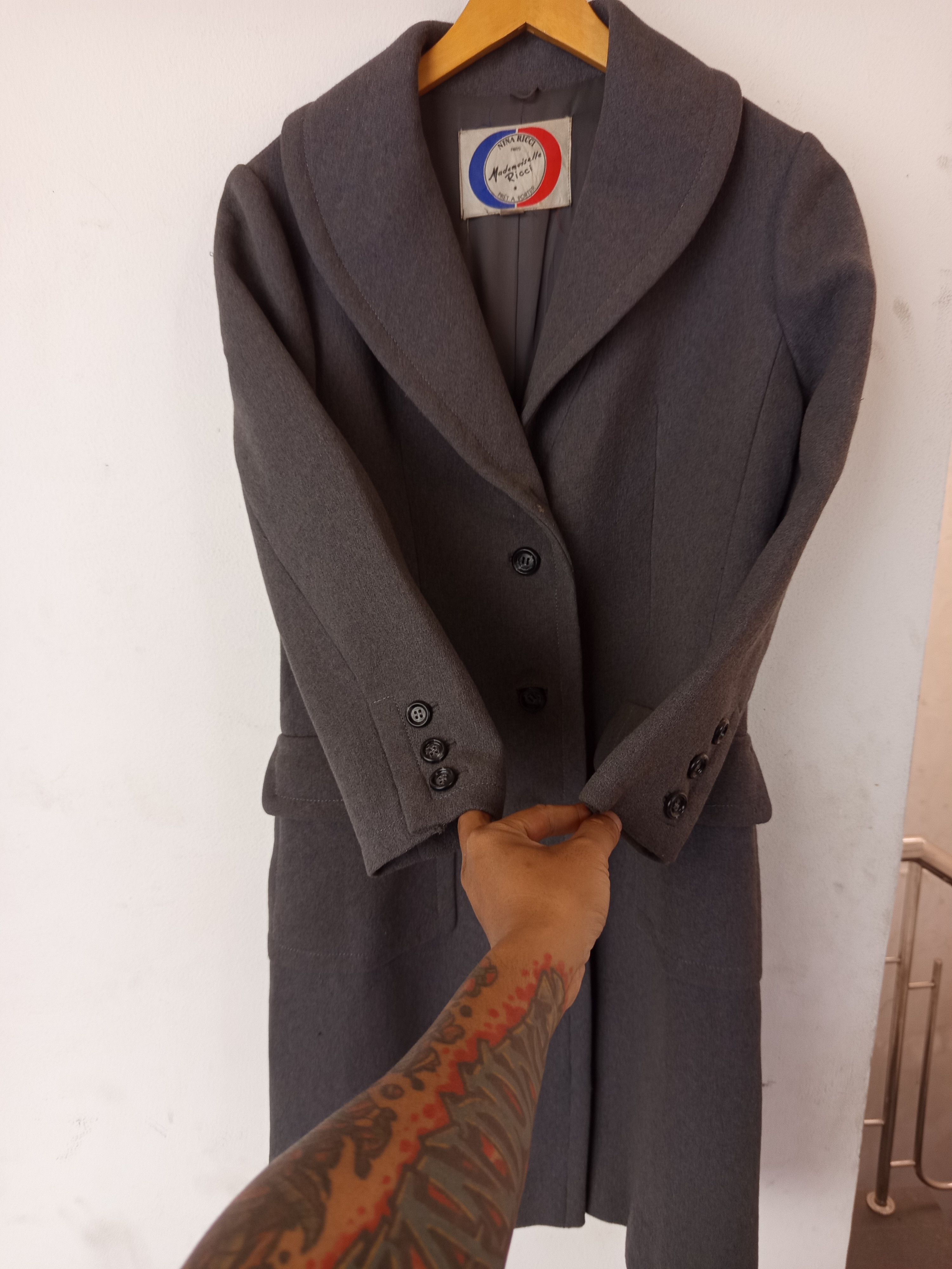 Nina Ricci 1960s Nina Ricci Mademoiselle Wool Coat Size M / US 6-8 / IT 42-44 - 5 Thumbnail