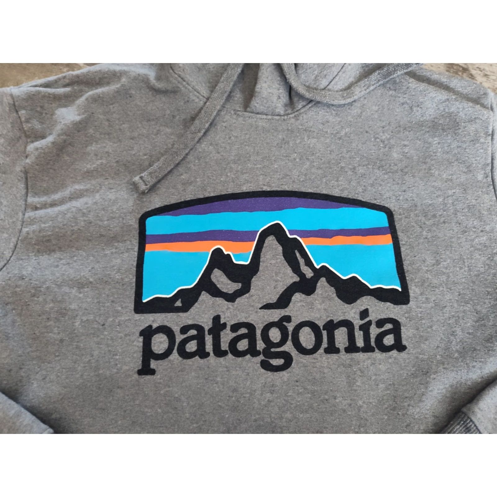 Patagonia Patagonia Sweatshirt Mens Small Gray Fitz Roy Horizons Uprisal Hoodie Pullover Size US S / EU 44-46 / 1 - 6 Thumbnail