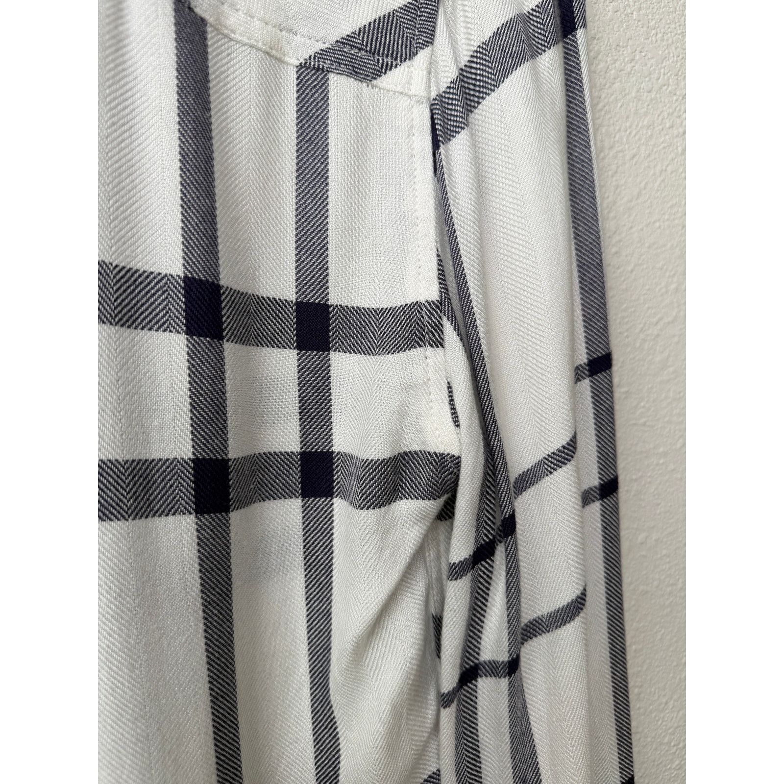 Rails Rails White Navy Plaid Button Down Shirt Long Sleeve Women S Size S / US 4 / IT 40 - 9 Thumbnail