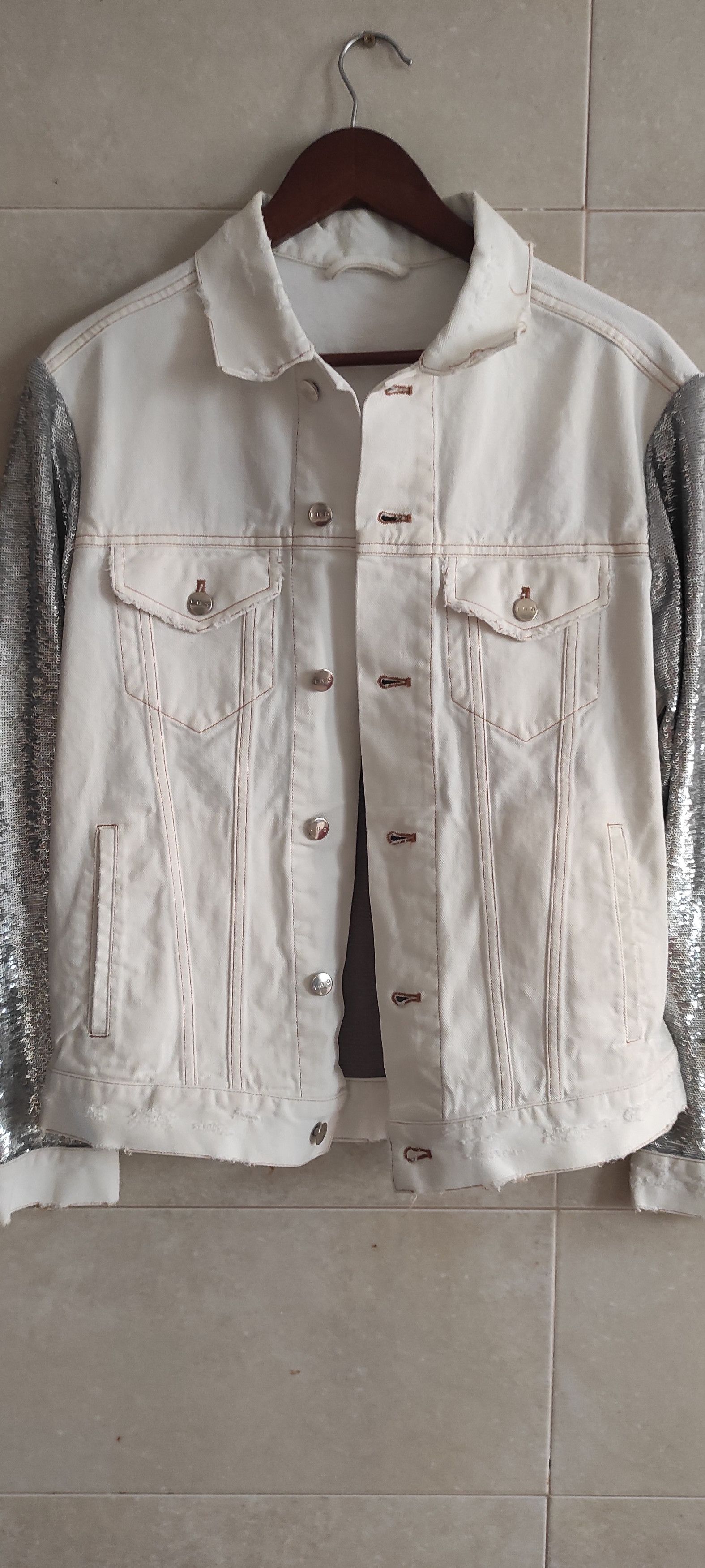 Iro Iro "Nanopo" frayed Denim Jacket Sequined Sleeves and Back. Size M / US 6-8 / IT 42-44 - 14 Thumbnail